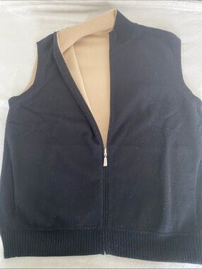 Malo Men’s Zip-Up Sweater Vest in Black with Beige Lining